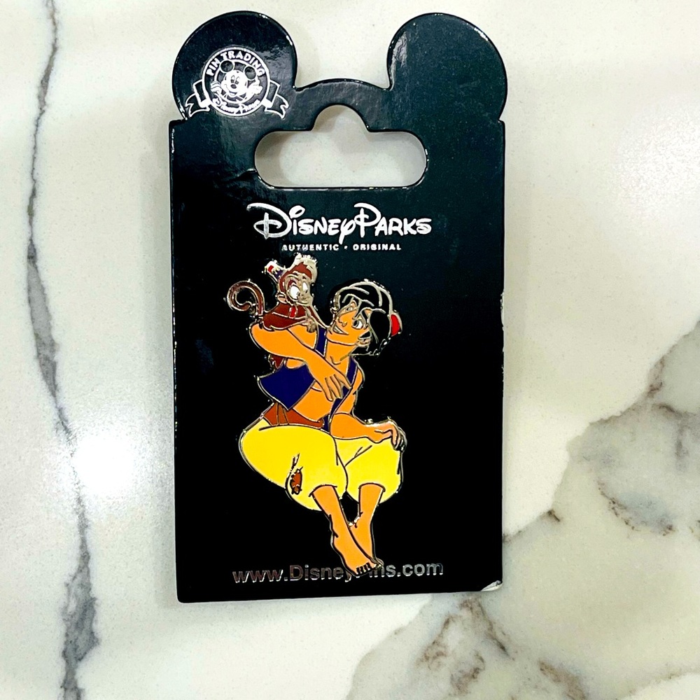 Disney Parks - Aladdin and Abu - Pin On Card